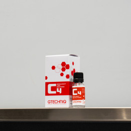Gtechniq C4 — Permanent Trim Restorer — восстановитель пластика — 15 ml / 30 ml — 30 мл